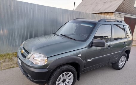 Chevrolet Niva I рестайлинг, 2012 год, 630 000 рублей, 18 фотография