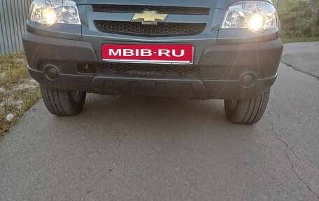 Chevrolet Niva I рестайлинг, 2012 год, 630 000 рублей, 11 фотография