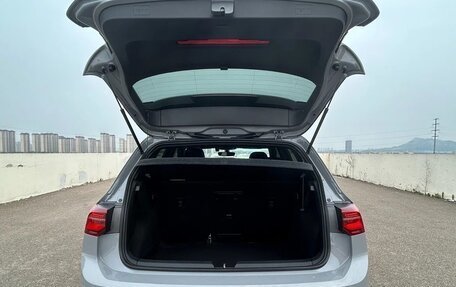 Volkswagen Golf VIII, 2023 год, 2 150 000 рублей, 32 фотография