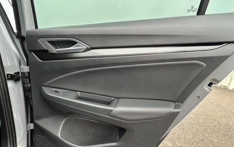 Volkswagen Golf VIII, 2023 год, 2 150 000 рублей, 27 фотография
