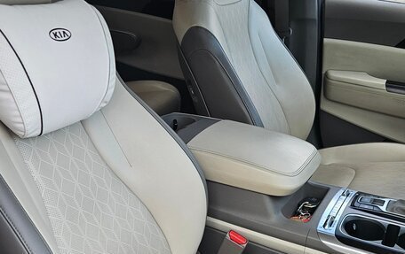 KIA Carnival, 2023 год, 4 520 000 рублей, 15 фотография