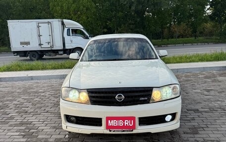 Nissan Gloria XI, 2000 год, 390 000 рублей, 2 фотография