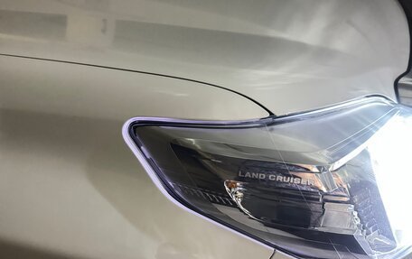Toyota Land Cruiser Prado 150 рестайлинг 2, 2014 год, 3 750 000 рублей, 13 фотография