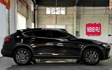 Mazda CX-4, 2021 год, 2 010 000 рублей, 4 фотография