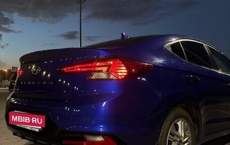 Hyundai Elantra VI рестайлинг, 2019 год, 1 450 000 рублей, 9 фотография