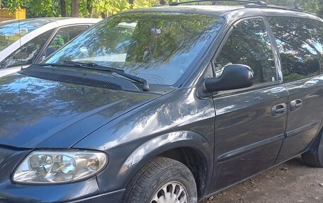 Chrysler Voyager IV, 2002 год, 550 000 рублей, 3 фотография