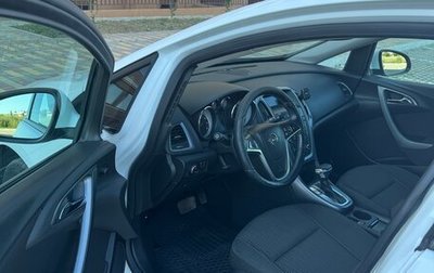 Opel Astra J, 2014 год, 700 000 рублей, 1 фотография