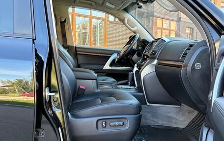 Toyota Land Cruiser 200, 2013 год, 4 400 000 рублей, 31 фотография