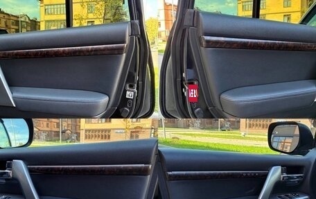 Toyota Land Cruiser 200, 2013 год, 4 400 000 рублей, 39 фотография