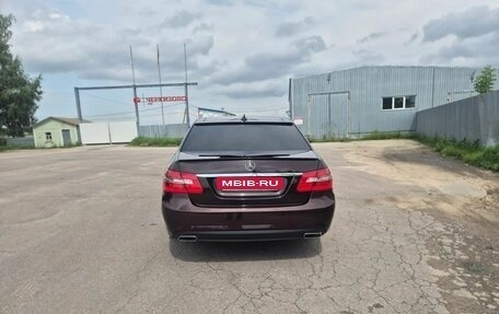 Mercedes-Benz E-Класс, 2012 год, 1 850 000 рублей, 3 фотография