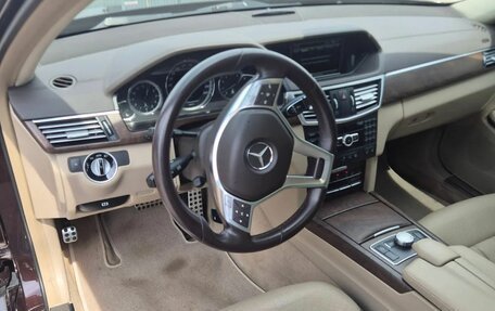 Mercedes-Benz E-Класс, 2012 год, 1 850 000 рублей, 7 фотография