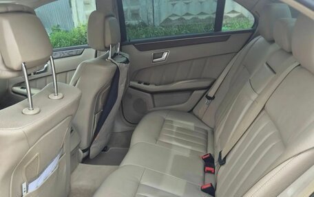 Mercedes-Benz E-Класс, 2012 год, 1 850 000 рублей, 10 фотография