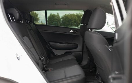 KIA Sportage IV рестайлинг, 2019 год, 2 150 000 рублей, 17 фотография