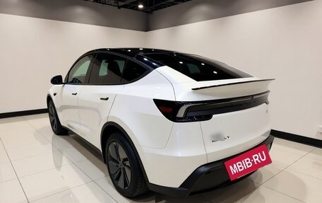 Tesla Model Y I, 2025 год, 5 045 000 рублей, 7 фотография