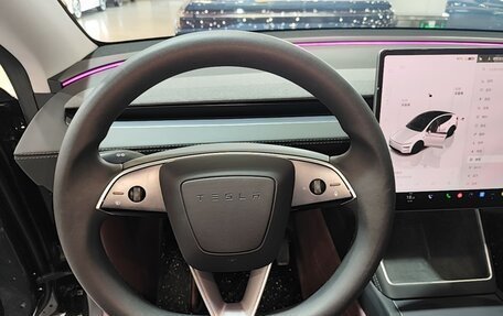Tesla Model Y I, 2025 год, 5 045 000 рублей, 14 фотография