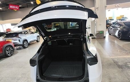 Tesla Model Y I, 2025 год, 5 045 000 рублей, 10 фотография