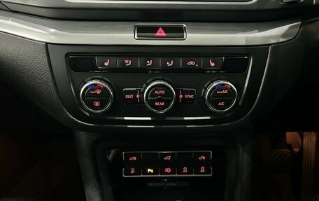 Volkswagen Sharan II, 2013 год, 1 200 000 рублей, 22 фотография