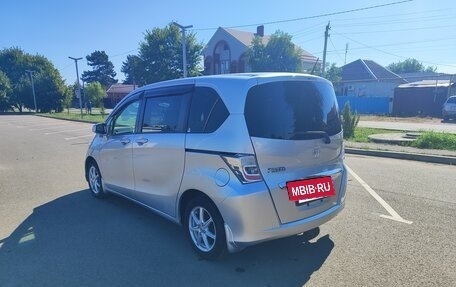 Honda Freed I, 2012 год, 1 080 000 рублей, 3 фотография