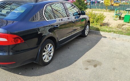 Skoda Superb III рестайлинг, 2013 год, 870 000 рублей, 6 фотография