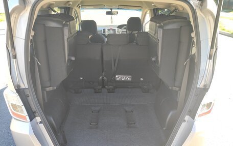 Honda Freed I, 2012 год, 1 080 000 рублей, 12 фотография