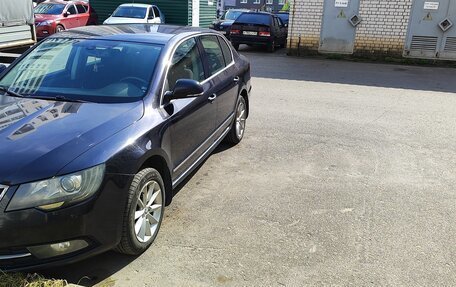 Skoda Superb III рестайлинг, 2013 год, 870 000 рублей, 14 фотография