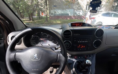Peugeot Partner II рестайлинг 2, 2012 год, 480 000 рублей, 21 фотография