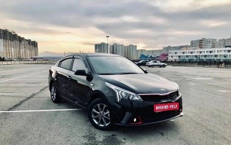 KIA Rio IV, 2021 год, 1 690 000 рублей, 2 фотография