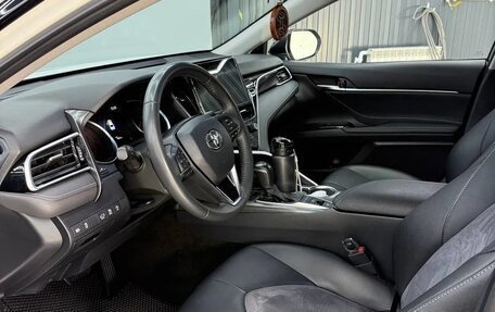 Toyota Camry, 2022 год, 2 950 000 рублей, 5 фотография