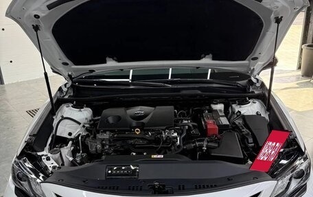 Toyota Camry, 2022 год, 2 950 000 рублей, 4 фотография
