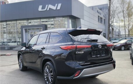 Toyota Highlander, 2026 год, 5 580 000 рублей, 10 фотография