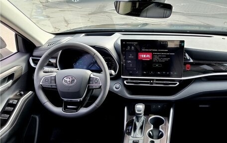 Toyota Highlander, 2026 год, 5 580 000 рублей, 11 фотография