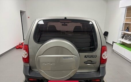 Chevrolet Niva I рестайлинг, 2012 год, 563 000 рублей, 4 фотография