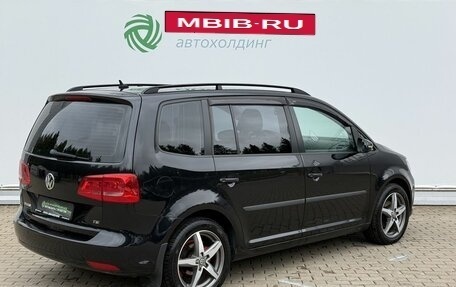 Volkswagen Touran III, 2012 год, 880 000 рублей, 5 фотография