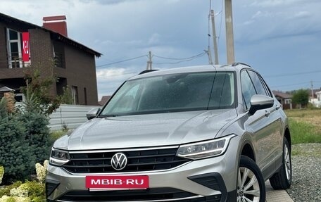 Volkswagen Tiguan II, 2021 год, 1 990 000 рублей, 5 фотография