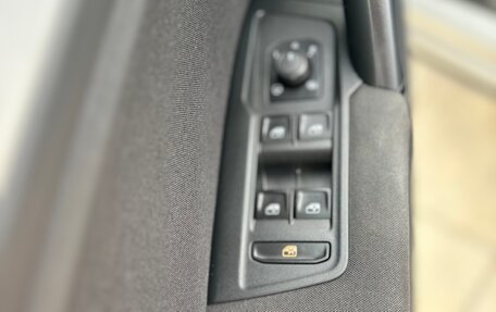 Volkswagen Tiguan II, 2021 год, 1 990 000 рублей, 15 фотография