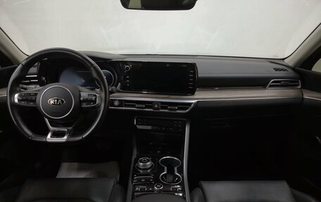 KIA K5, 2021 год, 2 750 000 рублей, 13 фотография