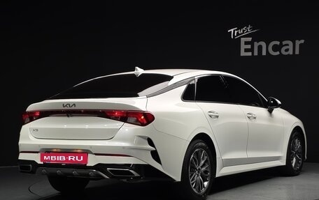 KIA K5, 2023 год, 2 300 000 рублей, 2 фотография