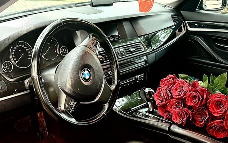 BMW 5 серия, 2013 год, 2 400 000 рублей, 3 фотография