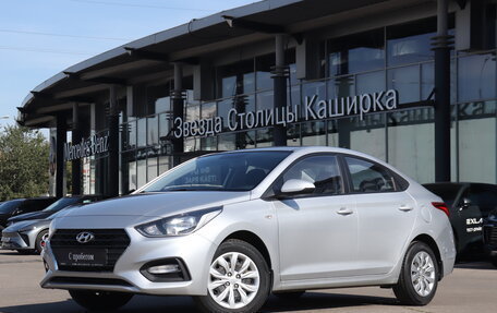 Hyundai Solaris II рестайлинг, 2018 год, 1 350 000 рублей, 1 фотография