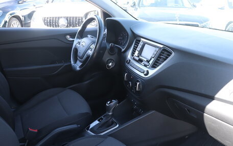 Hyundai Solaris II рестайлинг, 2018 год, 1 350 000 рублей, 9 фотография