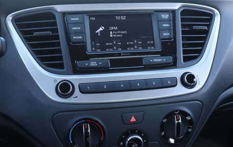 Hyundai Solaris II рестайлинг, 2018 год, 1 350 000 рублей, 17 фотография