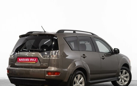 Mitsubishi Outlander III рестайлинг 3, 2011 год, 1 249 000 рублей, 5 фотография