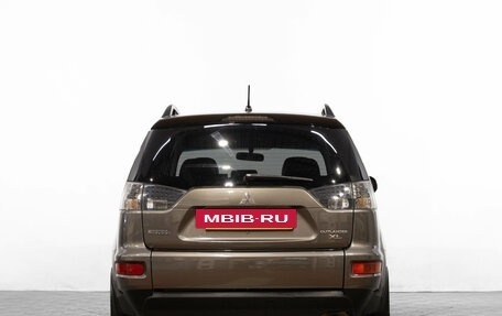 Mitsubishi Outlander III рестайлинг 3, 2011 год, 1 249 000 рублей, 6 фотография