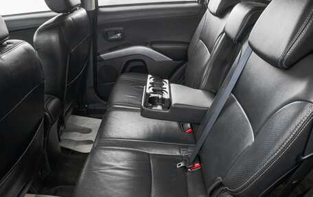 Mitsubishi Outlander III рестайлинг 3, 2011 год, 1 249 000 рублей, 27 фотография