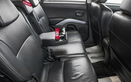 Mitsubishi Outlander III рестайлинг 3, 2011 год, 1 249 000 рублей, 28 фотография
