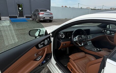 Mercedes-Benz E-Класс, 2019 год, 3 700 000 рублей, 13 фотография