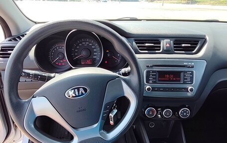 KIA Rio III рестайлинг, 2016 год, 1 050 000 рублей, 29 фотография