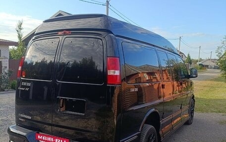 Chevrolet Express II, 2012 год, 6 000 000 рублей, 2 фотография