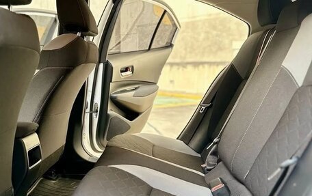Toyota Corolla, 2022 год, 1 720 000 рублей, 10 фотография