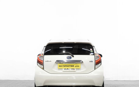 Toyota Aqua I, 2016 год, 1 099 000 рублей, 6 фотография